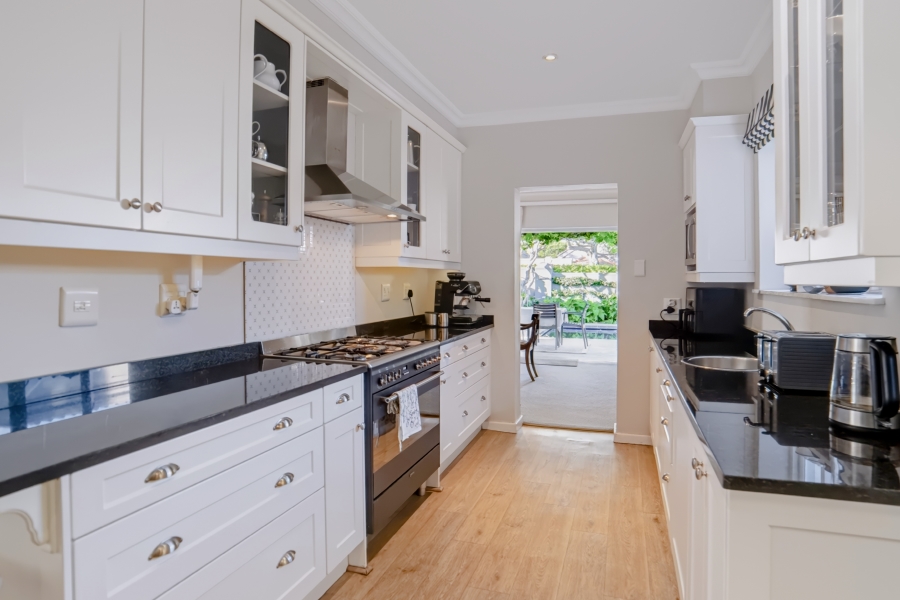 8 Bedroom Property for Sale in Claremont Western Cape